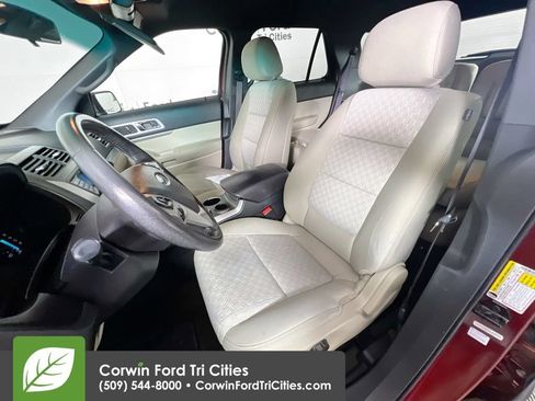 Used 2014 Ford Explorer XLT FWD image 23