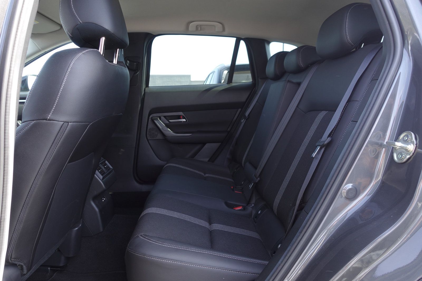 Used 2024 MAZDA CX-50 AWD 2.5 S w/ Cargo Package image 13