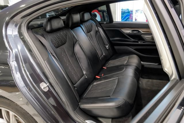 Used 2016 BMW 750i xDrive AWD/4WD image 45