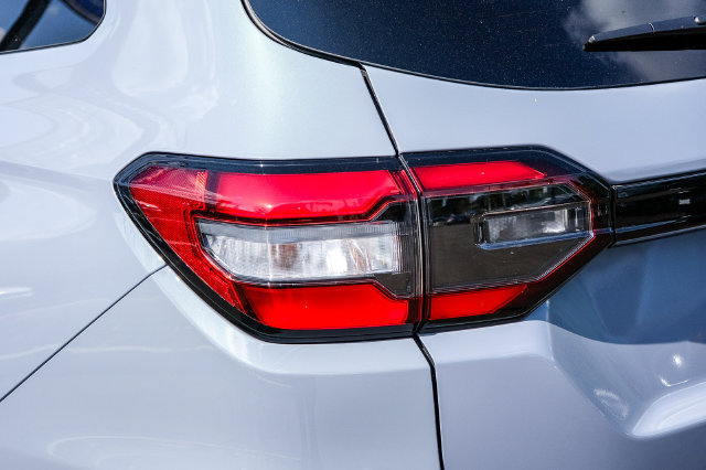 New 2025 Honda Pilot Touring image 8