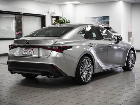 Certified 2022 Lexus IS 300 AWD w/ Premium Package image 6