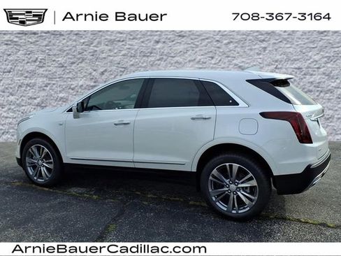 New 2025 Cadillac XT5 Premium Luxury image 8