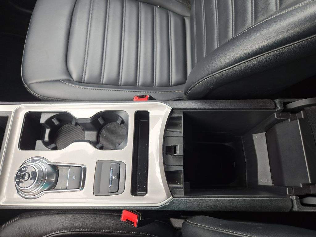 Used 2024 Ford Edge SEL AWD/4WD image 24