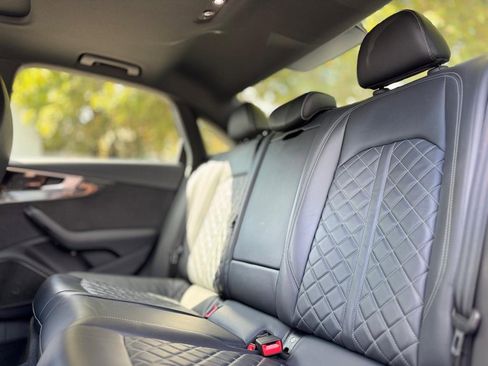 Used 2023 Audi S4 Premium Plus w/ Premium Plus Package image 19