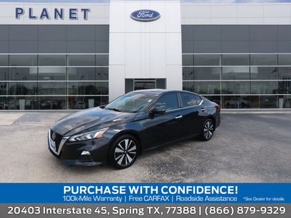 Used 2021 Nissan Altima 2.5 SV w/ SV Premium Package