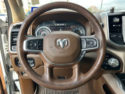 Used 2019 RAM 1500 Laramie image 22