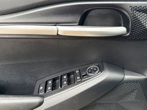 Used 2024 Kia Seltos LX image 10