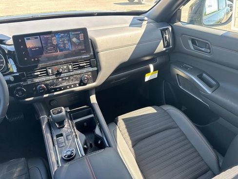 New 2026 Nissan Pathfinder Rock Creek AWD/4WD image 19