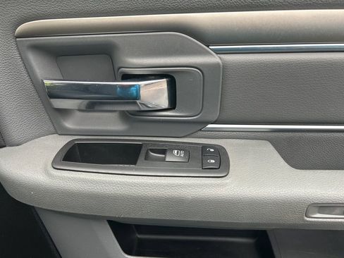 Used 2018 RAM 2500 Big Horn image 25