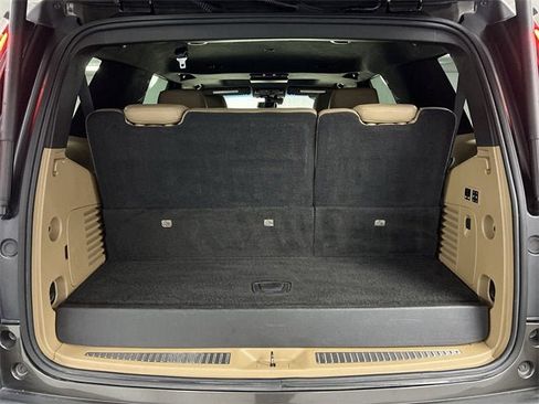 Used 2020 Cadillac Escalade Platinum image 27