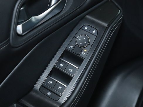 Certified 2024 Nissan Rogue SL image 16