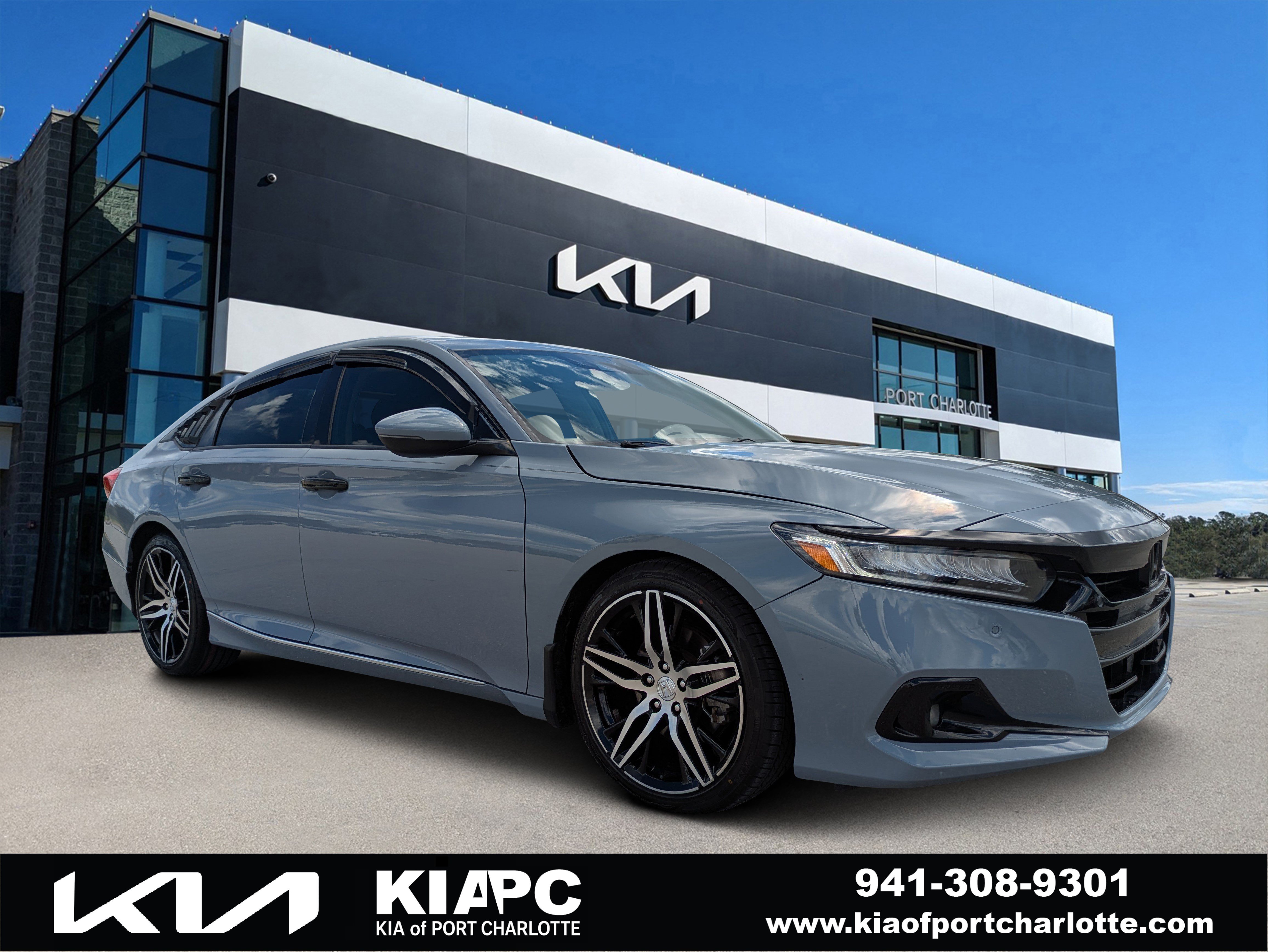 Used 2021 Honda Accord Touring image 1