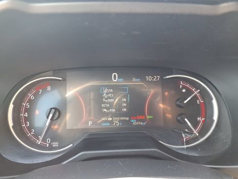Used 2024 Toyota RAV4 XLE FWD image 31