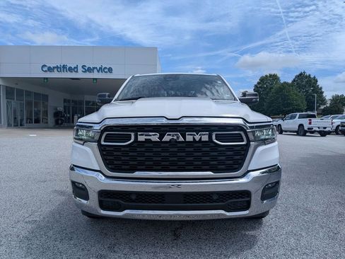Used 2025 RAM 1500 Big Horn AWD/4WD image 3
