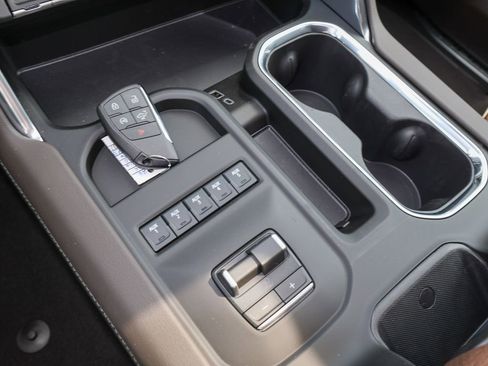 New 2026 GMC Sierra 3500 Denali w/ Denali Reserve Package image 26