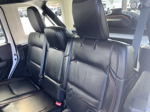 Used 2023 Jeep Wrangler Unlimited Rubicon w/ Dual Top Group image 23