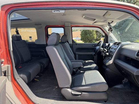 Used 2004 Honda Element EX image 8