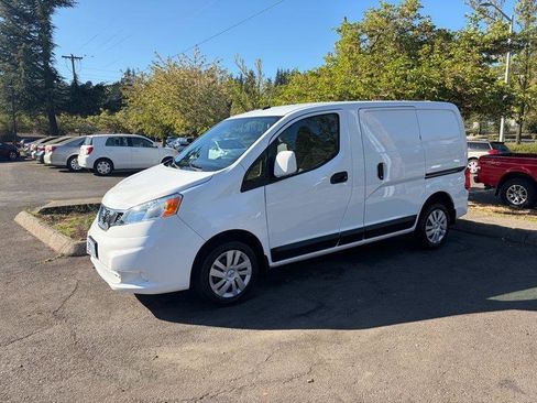 Used 2018 Nissan NV200 SV w/ Navigation Package image 2