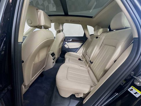 Used 2019 Audi Q5 2.0T Premium w/ Convenience Package image 19