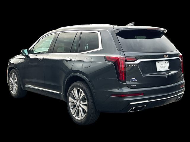 Used 2023 Cadillac XT6 Premium Luxury w/ Technology Package AWD/4WD image 6