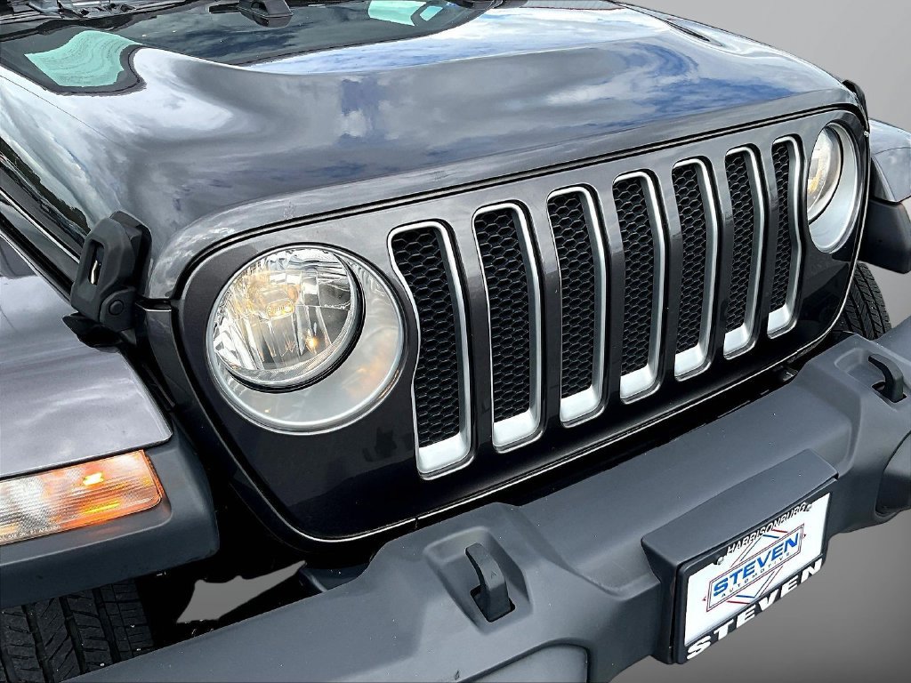 Used 2019 Jeep Wrangler Unlimited Sahara AWD/4WD image 34
