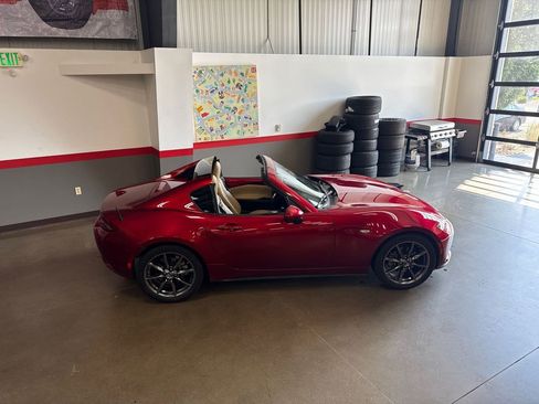 Used 2019 MAZDA MX-5 Miata RF Grand Touring w/ Interior Package image 44