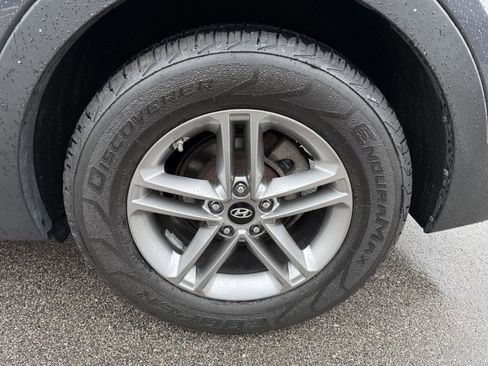 Used 2017 Hyundai Santa Fe Sport image 16