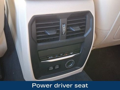 Used 2019 BMW 330i xDrive Sedan w/ Premium Package image 14