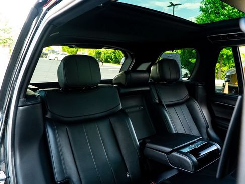Used 2023 Land Rover Range Rover SE AWD/4WD image 40