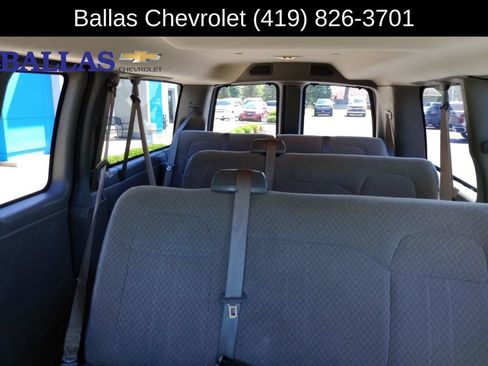 Used 2017 Chevrolet Express 2500 LS RWD image 21