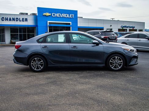 Used 2024 Kia Forte LXS FWD image 8