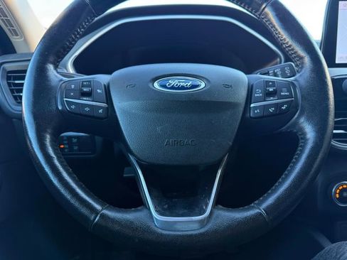 Used 2020 Ford Escape SEL image 13