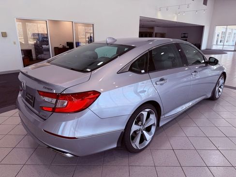 Used 2019 Honda Accord Touring image 14