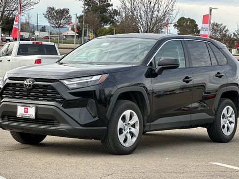 Used 2025 Toyota RAV4 LE image 8