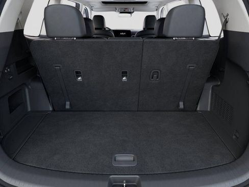 Used 2025 Kia Telluride S image 19