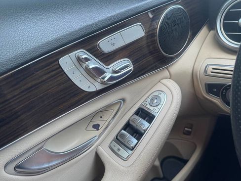 Used 2016 Mercedes-Benz C 300 4MATIC Sedan image 20