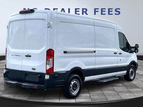 Used 2018 Ford Transit 250 image 6