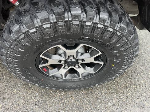 Used 2020 Jeep Gladiator Rubicon AWD/4WD image 10
