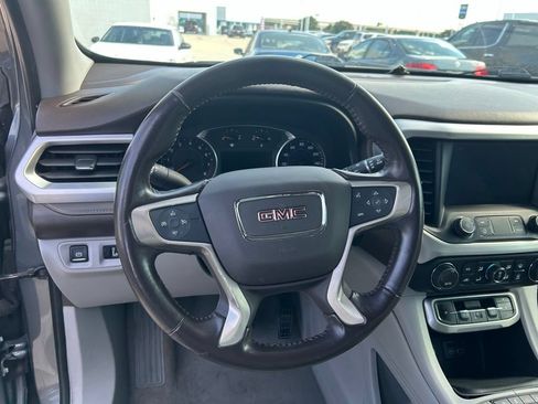 Used 2020 GMC Acadia SLT FWD image 11