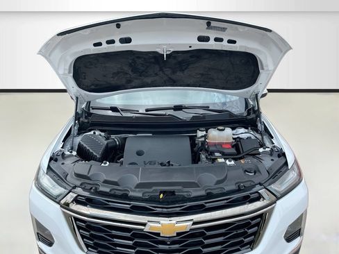 Used 2023 Chevrolet Traverse LT w/ LT Premium Package AWD/4WD image 33