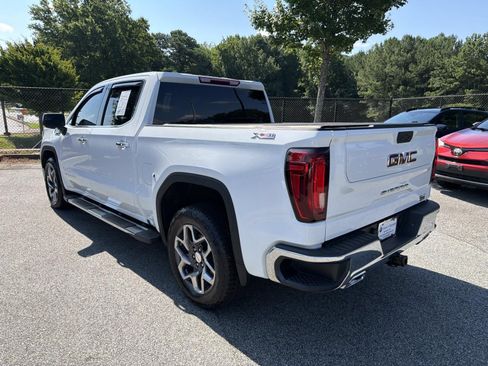 Used 2024 GMC Sierra 1500 SLT w/ X31 Off-Road Package AWD/4WD image 5