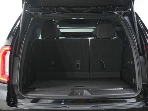 Used 2023 GMC Yukon AT4 AWD/4WD image 18