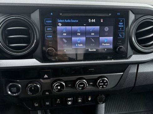 Used 2018 Toyota Tacoma SR5 image 24