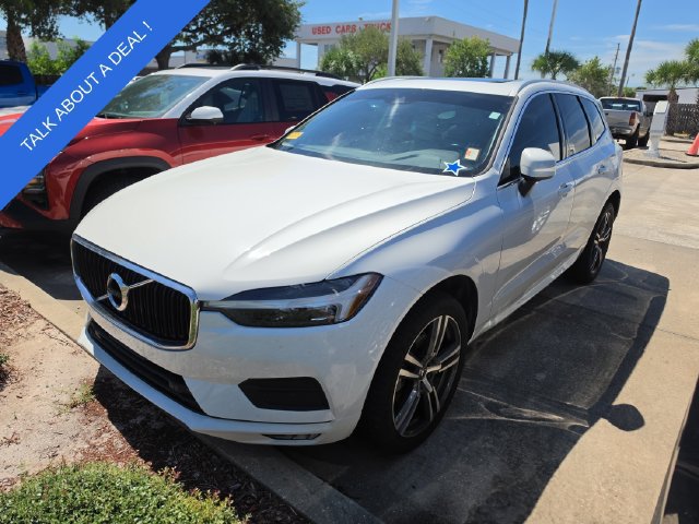 Used 2021 Volvo XC60 T5 Momentum w/ Premium Package FWD image 3