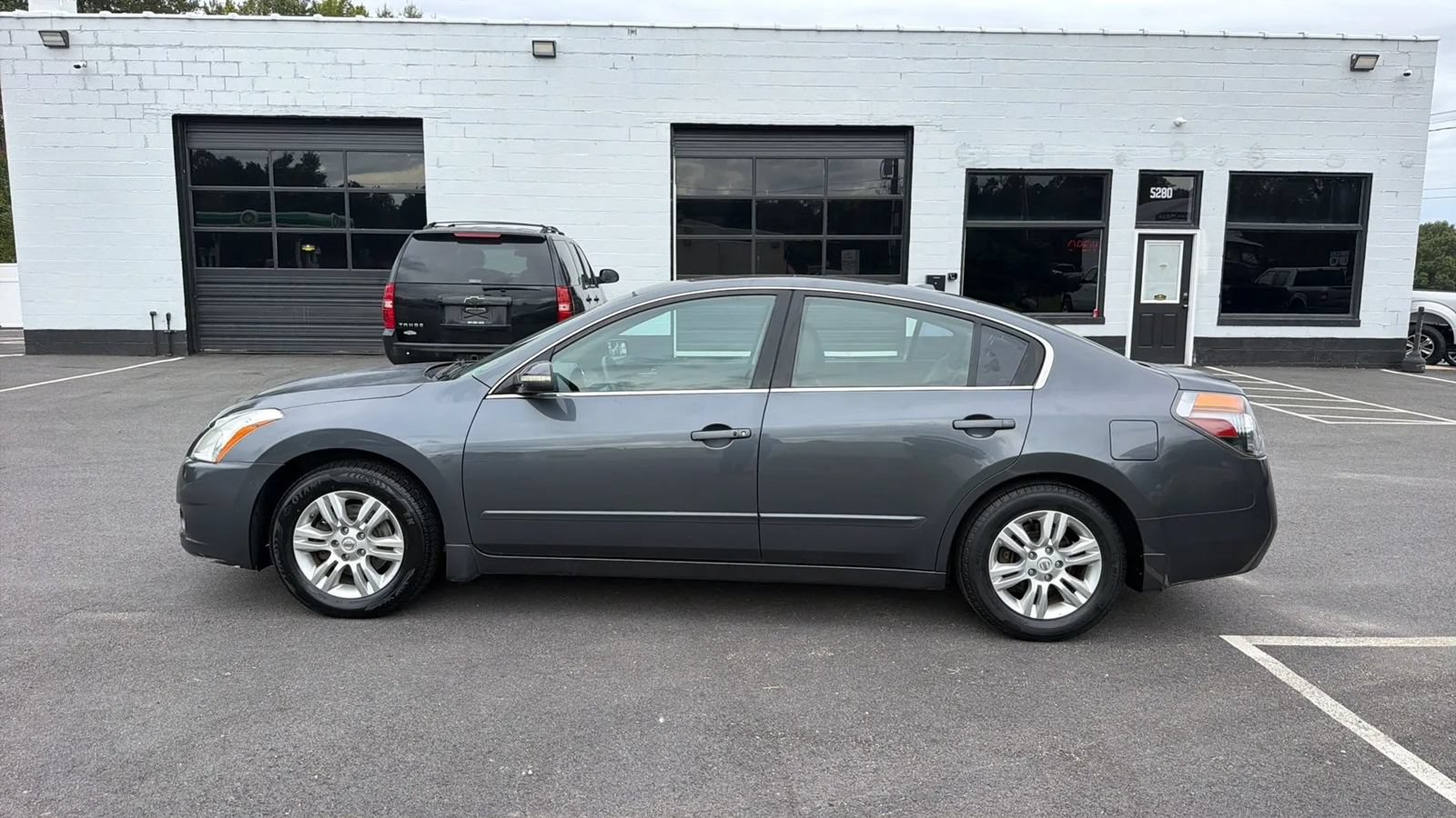 Used 2012 Nissan Altima 2.5 SL w/ 2.5SL Pkg FWD image 4