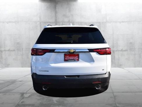 Used 2022 Chevrolet Traverse LT image 6