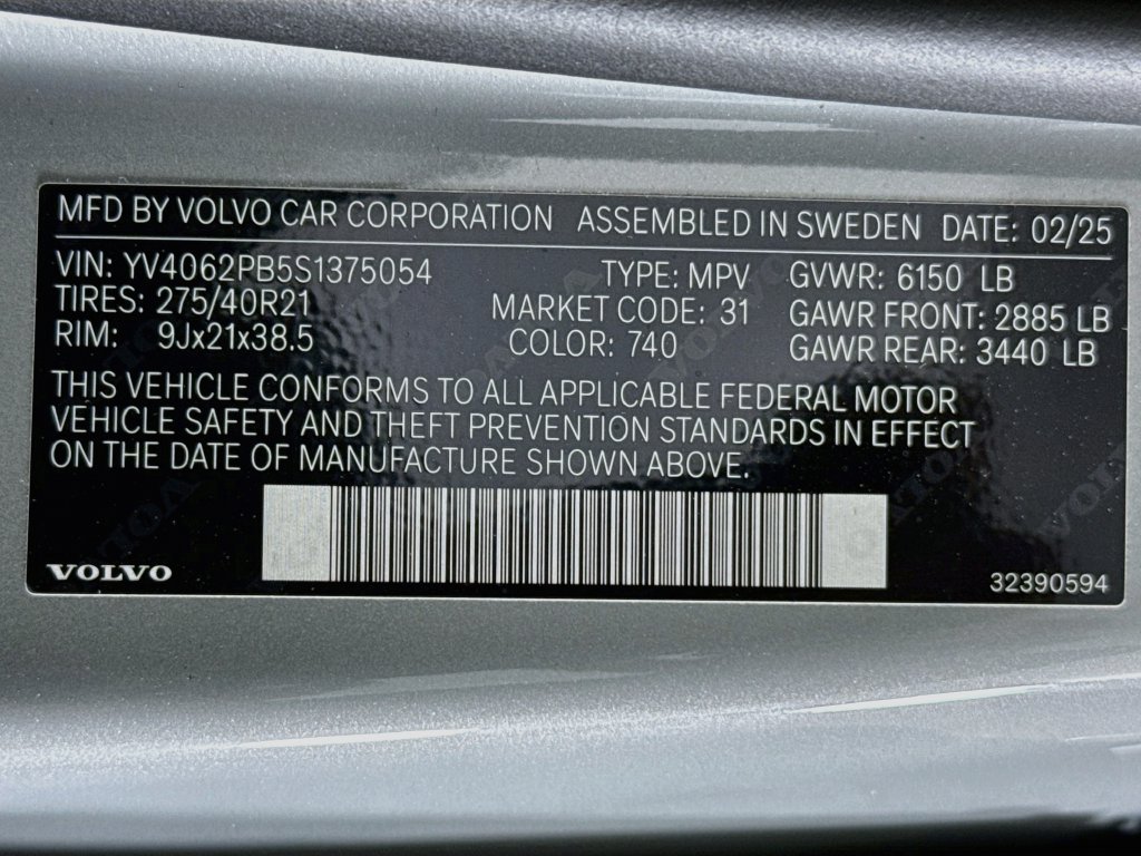 Used 2025 Volvo XC90 B6 Plus AWD/4WD image 33
