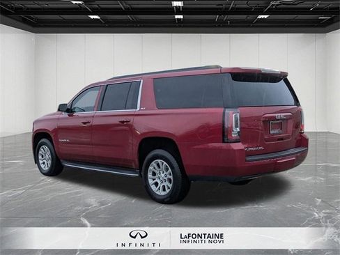 Used 2015 GMC Yukon XL SLT image 3