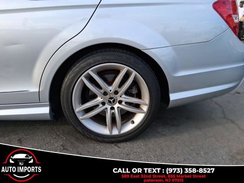 Used 2013 Mercedes-Benz C 300 Sport image 41