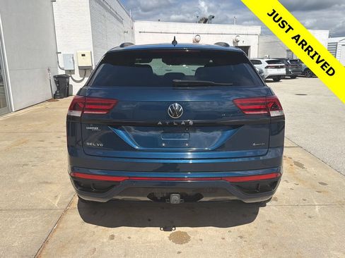 Used 2023 Volkswagen Atlas Cross Sport SEL R-Line AWD/4WD image 5